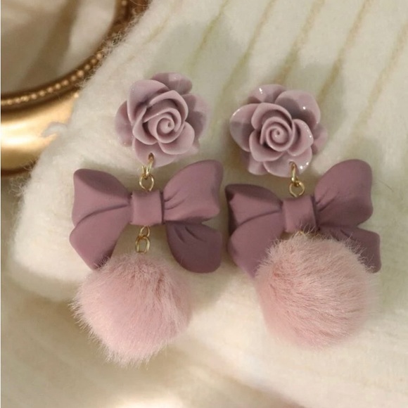 Jewelry - Beautiful Rose Bow Pom Earrings
